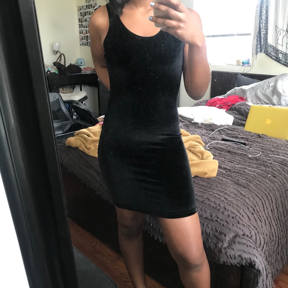 velvet LBD